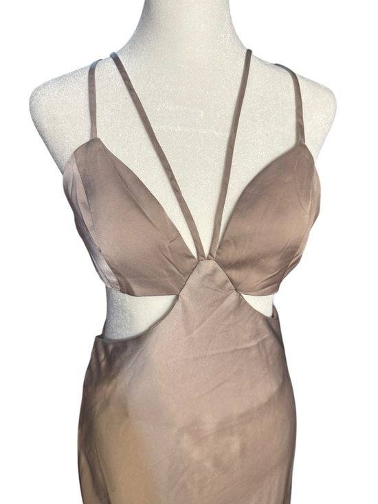 Fiesta Star Satin Maxi Dress - Picture 2 of 8